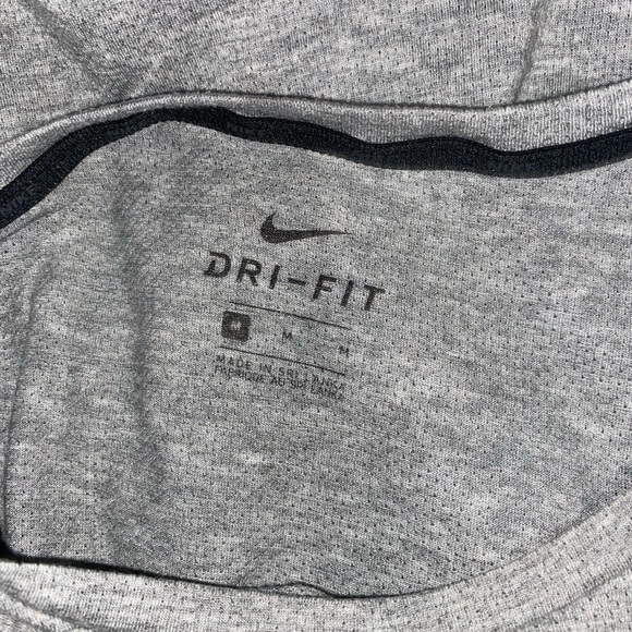 Nike Dri-Fit Tshirt - Picture 3 of 3